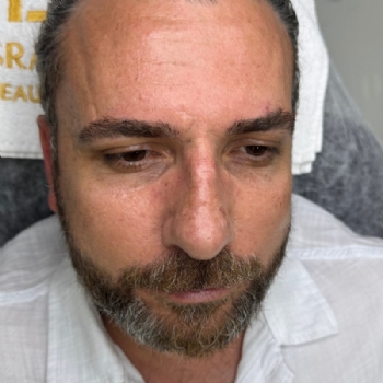 Erkekler İçin Kusursuz Kaş Tasarımı